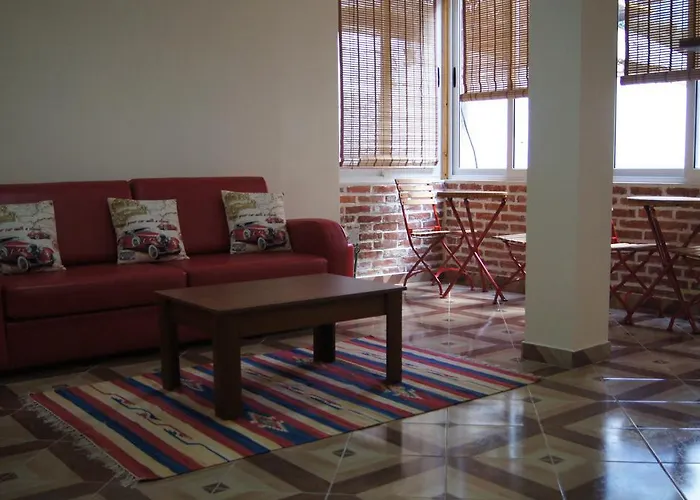 Metropol 23 Hostel Tirana