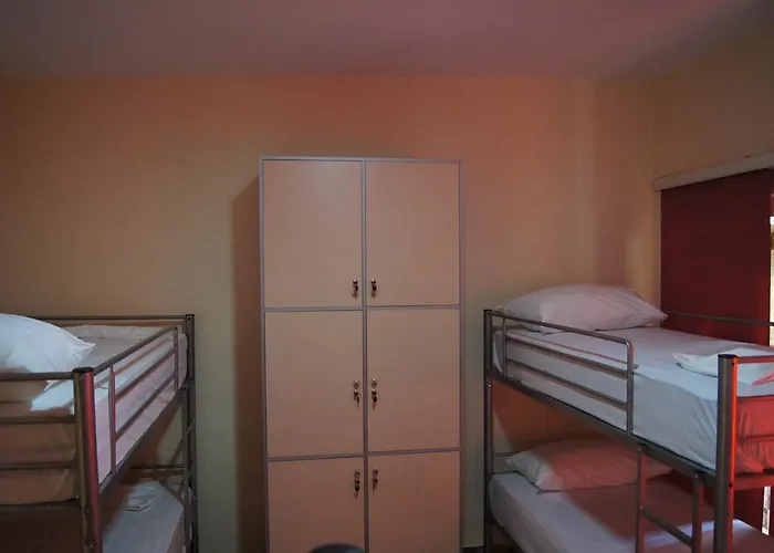 Metropol 23 * Tirana