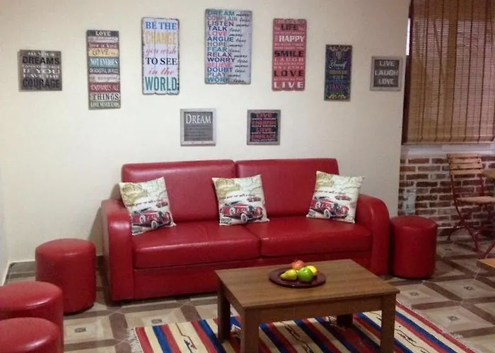 Metropol 23 * Tirana