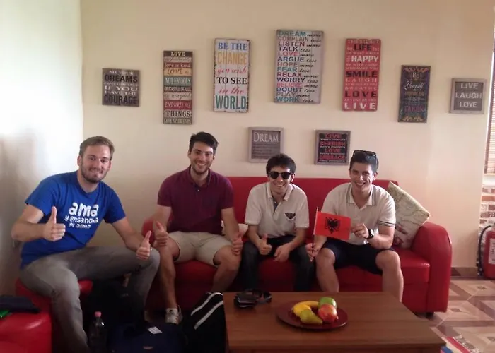 Metropol 23 Hostel *